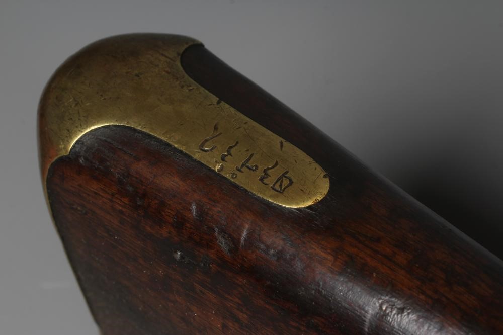 A BRITISH TYPE MILITARY PERCUSSION MUSKET, 19th century, with 39" barrel, action bearing rampant Image