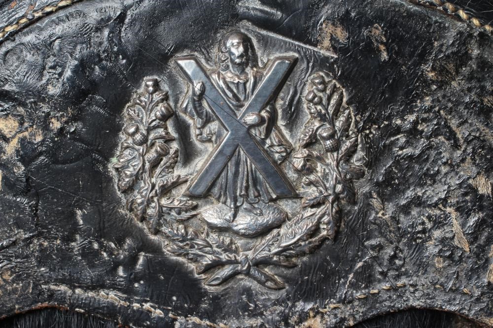 A CAMERON HIGHLANDERS SPORRAN, early 20th century, with regimental badge, black horse hair body and Image