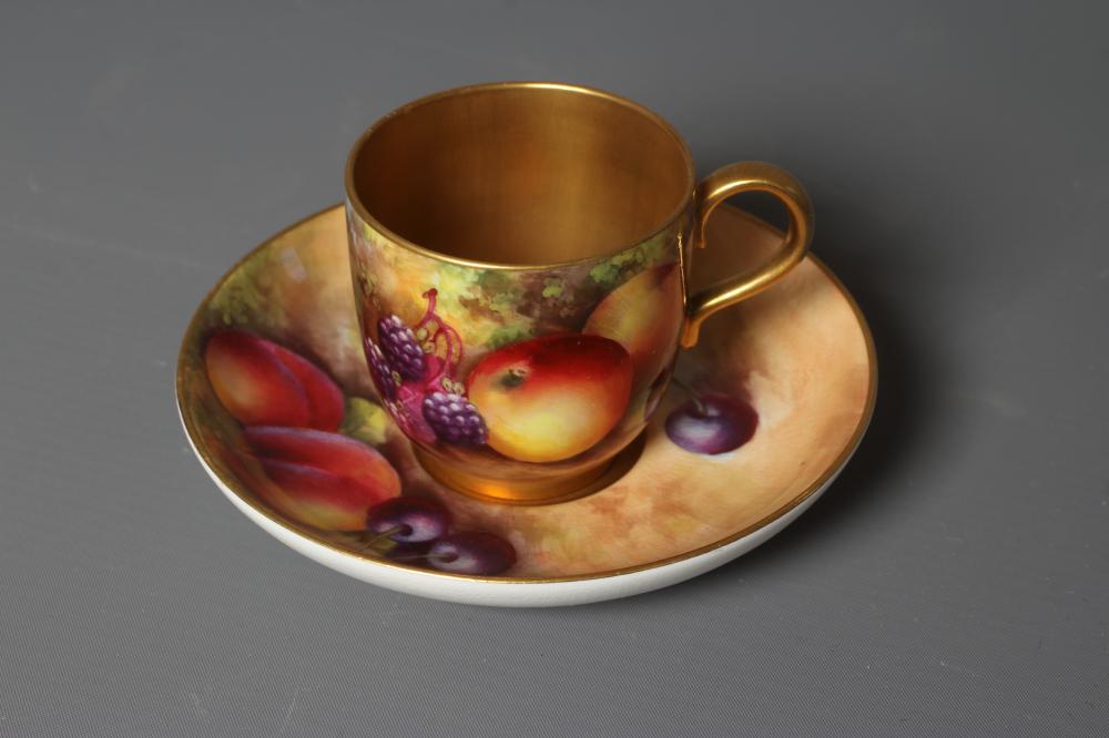 A ROYAL WORCESTER CABINET COFFEE CUP AND SAUCER Image