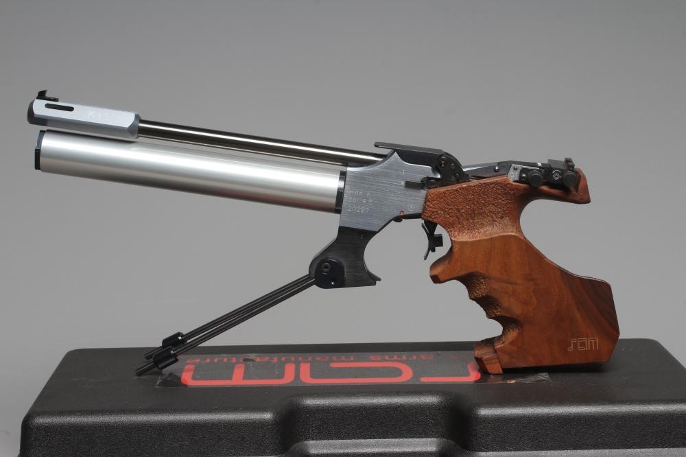 A SAM K11 TARGET AIR PISTOL, .177 calibre, with adjustable rear sight, adjustable trigger, shaped Image