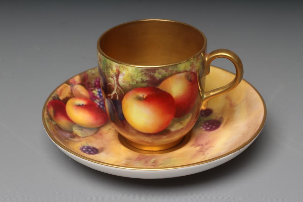 A ROYAL WORCESTER CABINET COFFEE CUP AND SAUCER Image