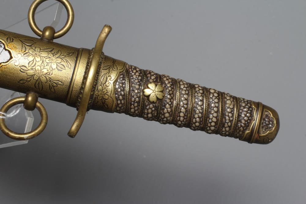 A JAPANESE NAVAL DIRK with 9 3/8" straight blade Image