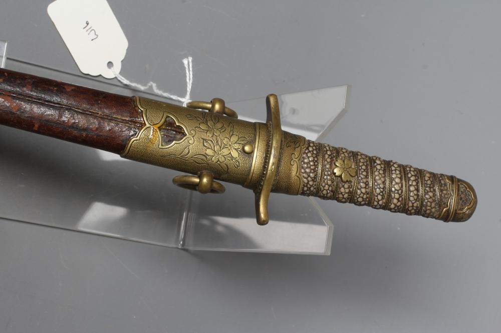 A JAPANESE NAVAL DIRK with 9 3/8" straight blade Image