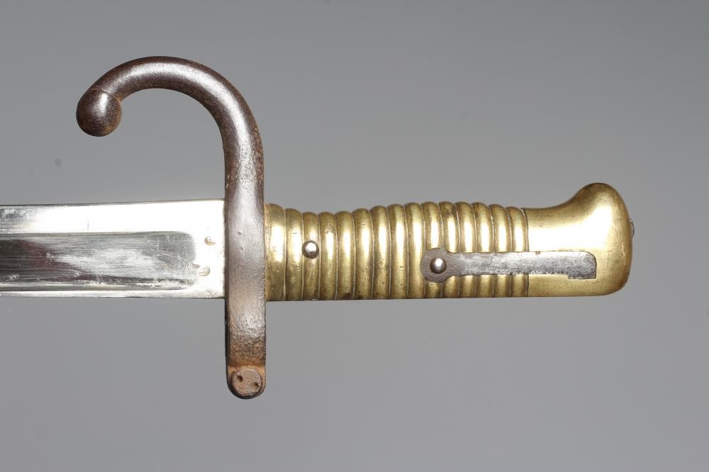 THREE BAYONETS Image