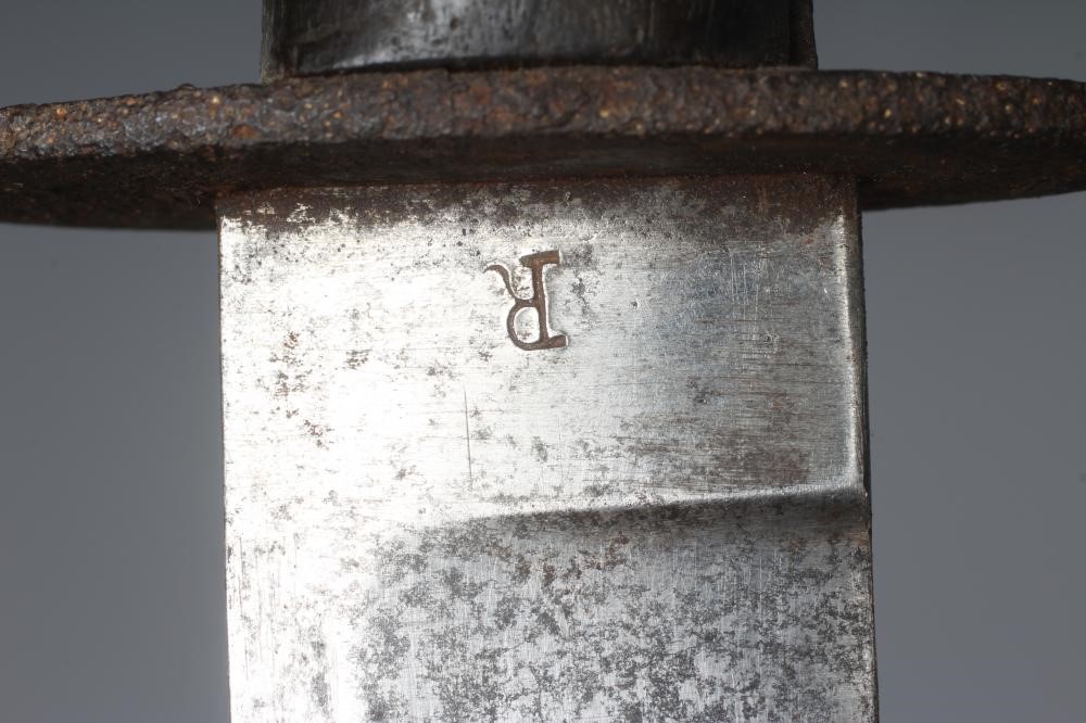 AN AUSTRIAN GRABENDOCH TRENCH KNIFE with 8 1/8" blade stamped R, two piece wood grip and metal Image