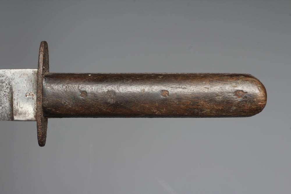 AN AUSTRIAN GRABENDOCH TRENCH KNIFE with 8 1/8" blade stamped R, two piece wood grip and metal Image