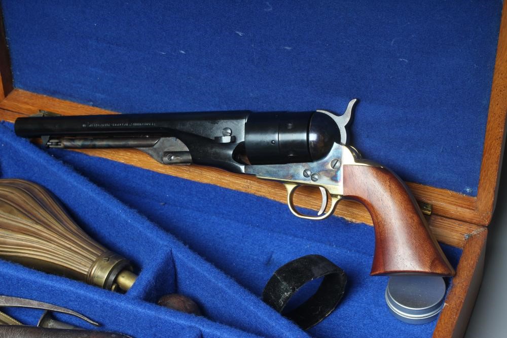 TWO REPRODUCTION REVOLVERS BY F.LLIPIETTA Image