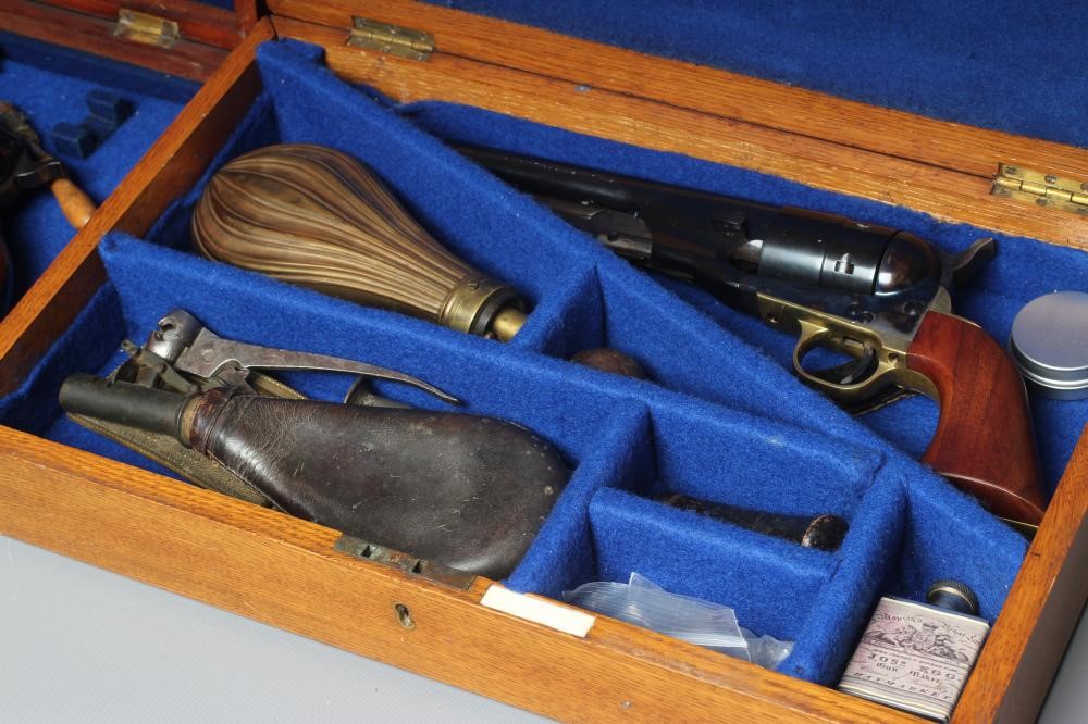 TWO REPRODUCTION REVOLVERS BY F.LLIPIETTA Image