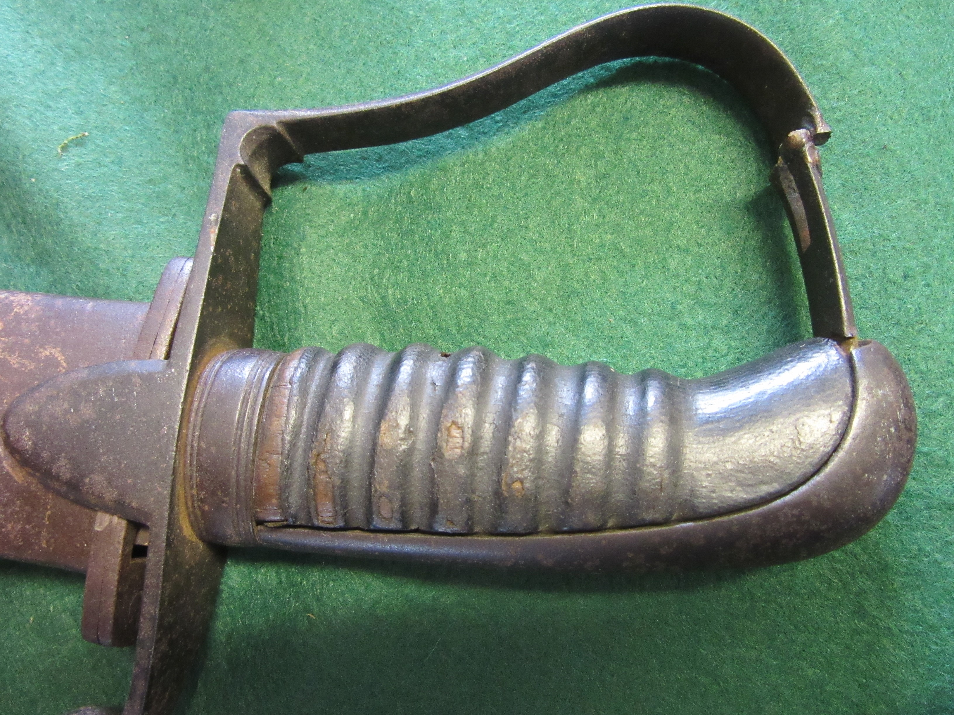 A BRITISH 1796 PATTERN LIGHT CAVALRY TROOPER'S SABRE by Woolley & Deakin Image