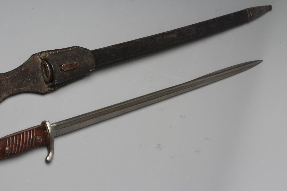 A GERMAN 1898 PATTERN "SEITENGEWEHR" BAYONET by G. Chaenel Image