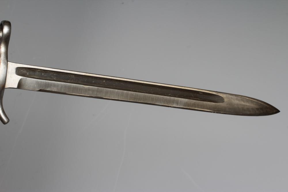 A FINNISH 1935 PATTERN BAYONET by Fiskars, with 11 3/4" blade, maple grips, S stamped to cross guard Image