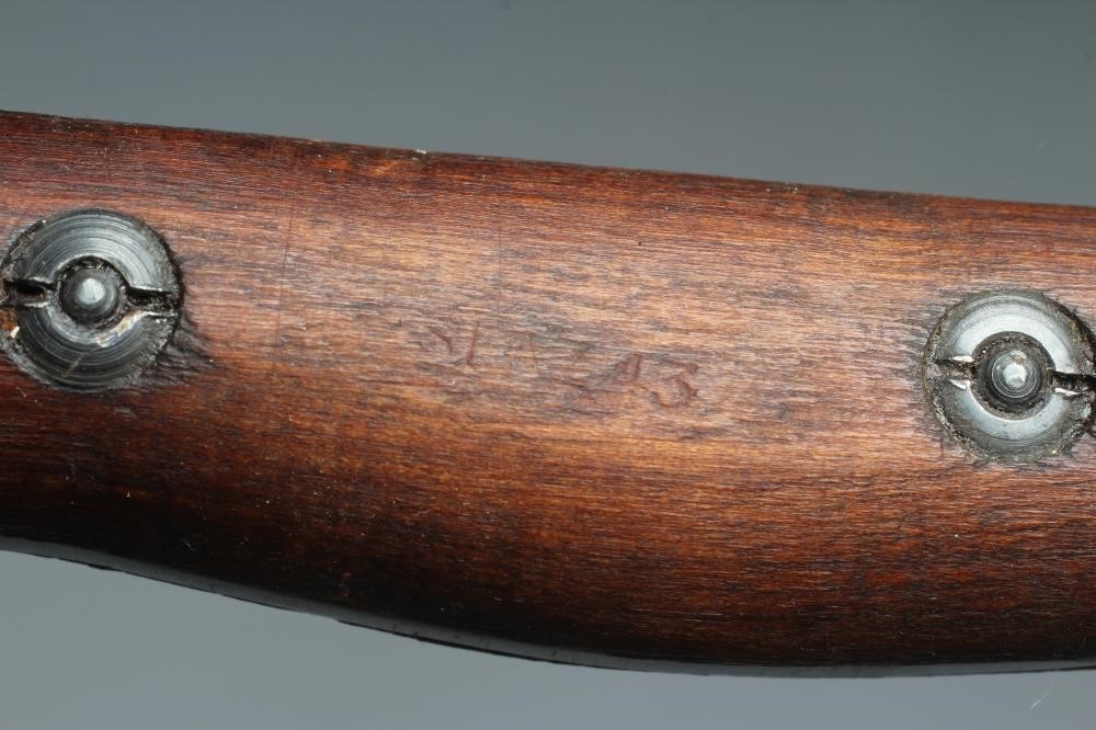 A RARE AUSTRALIAN MACHETE BAYONET with 11 1/8" blued blade, two piece wood grip, hilt stamped 4665, Image