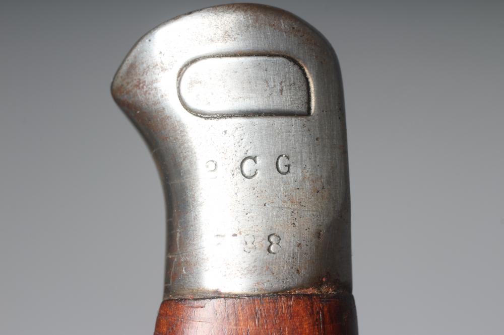 A RARE BRITISH 1907 BAYONET with hooked quillon Image