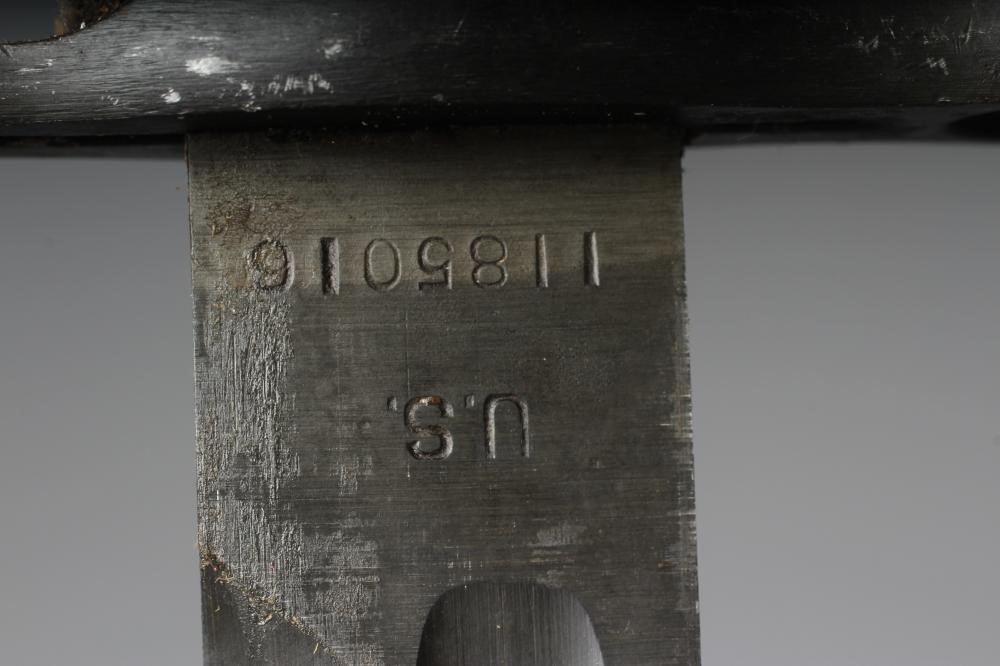 A US 1905 PATTERN SPRINGFIELD BAYONET with Navy MK1 scabbard Image