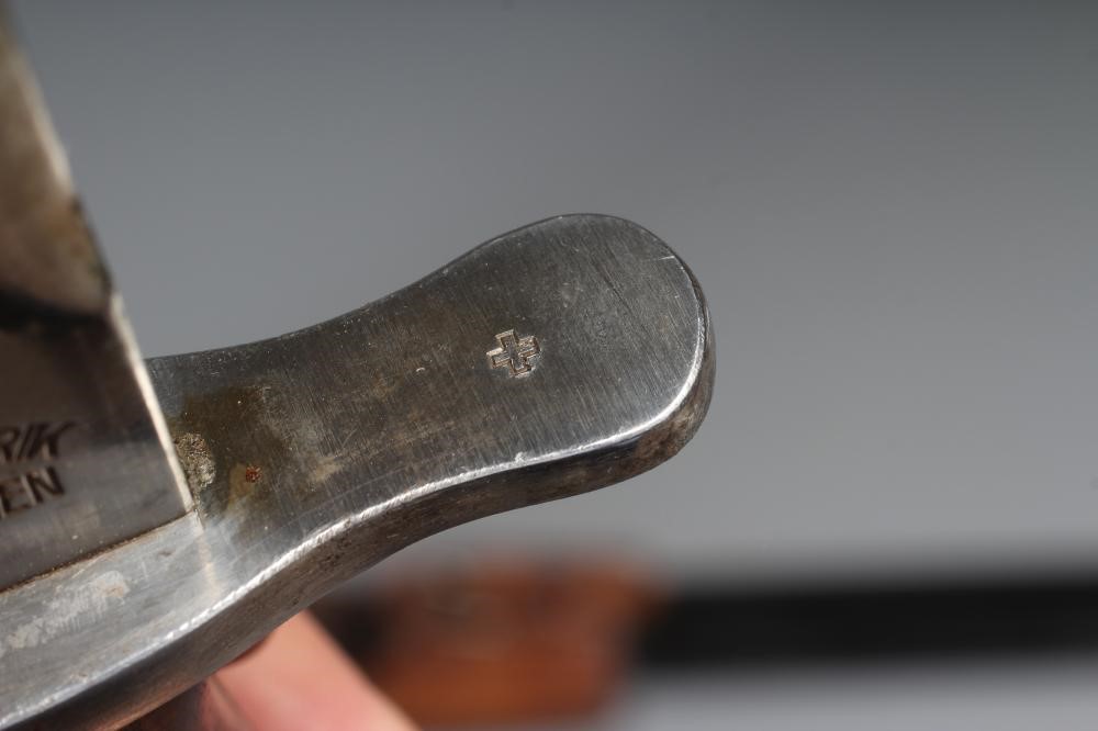 A SWISS 1911 PATTERN PIONEER/ENGINEERS BAYONET by Waffenfabrik Image