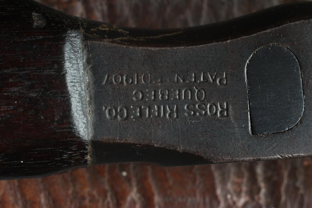A CANADIAN 1910 PATTERN ROSS BAYONET with 10" clip point blade Image