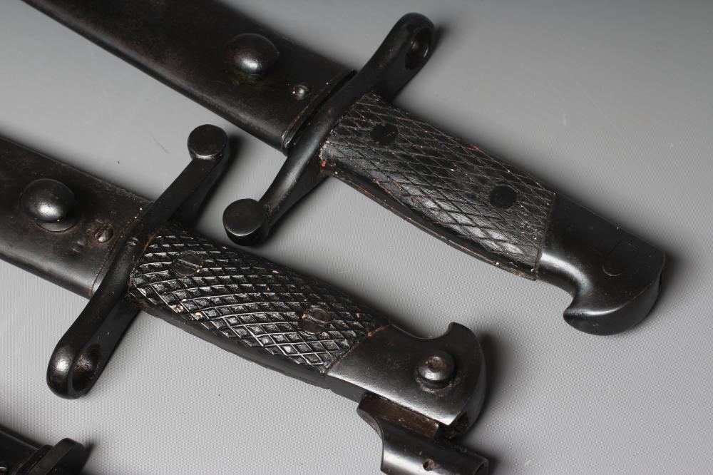 FOUR EUROPEAN BAYONETS Image