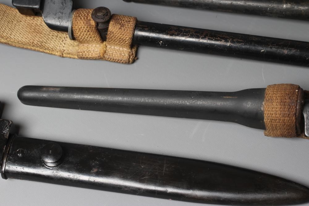 FIVE BRITISH 20TH CENTURY BAYONETS Image