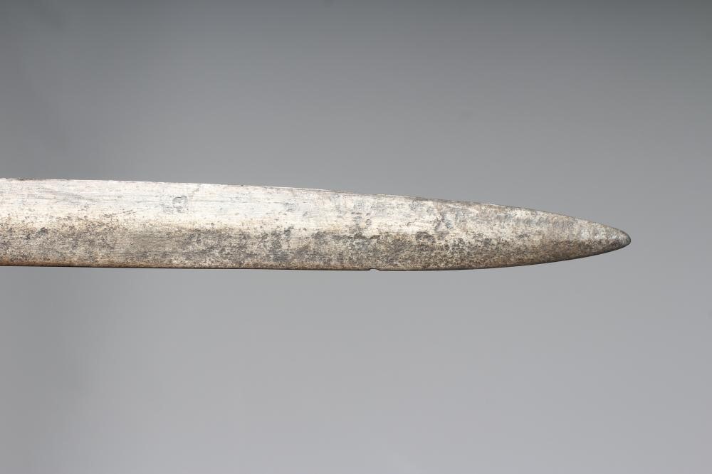 AN 1827 PATTERN NAVAL OFFICER'S SWORD owned by Staff Surgeon James J Martin Image