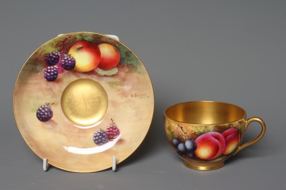 A ROYAL WORCESTER CABINET CUP AND SAUCER Image