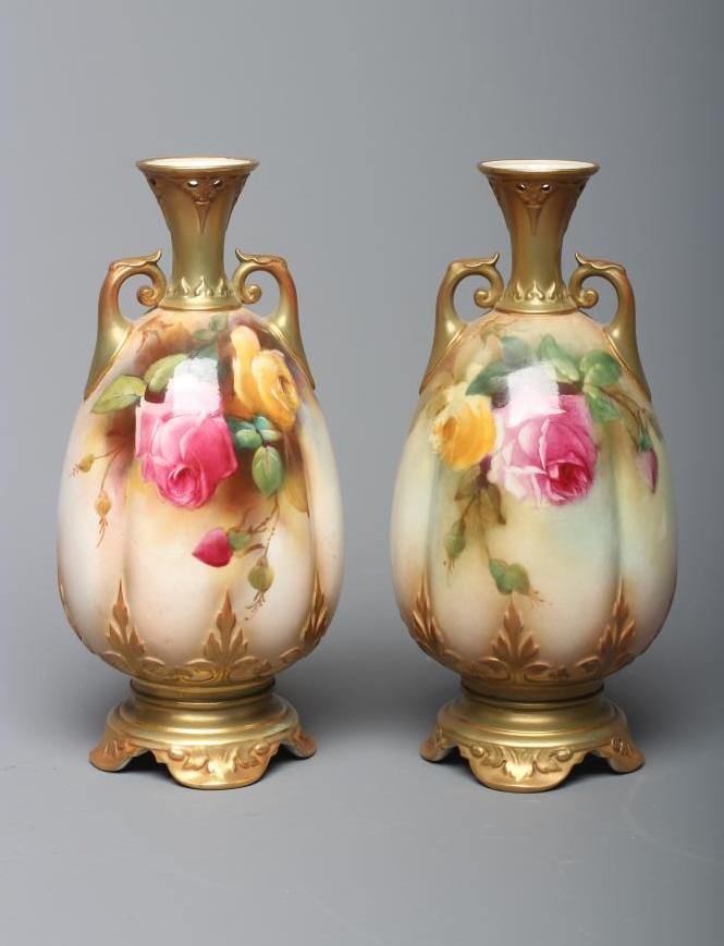 A PAIR OF ROYAL WORCESTER VASES Image