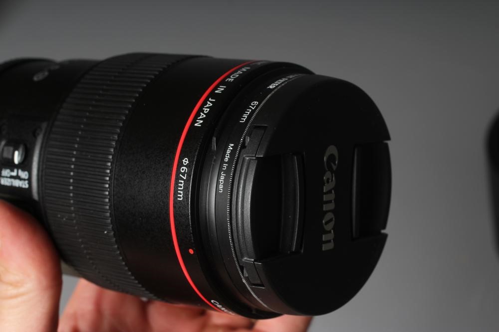 A CANON MACRO LENS, EF 100mm 1:2.8 L IS USM, with case (Est. plus 24% premium inc. VAT) Image