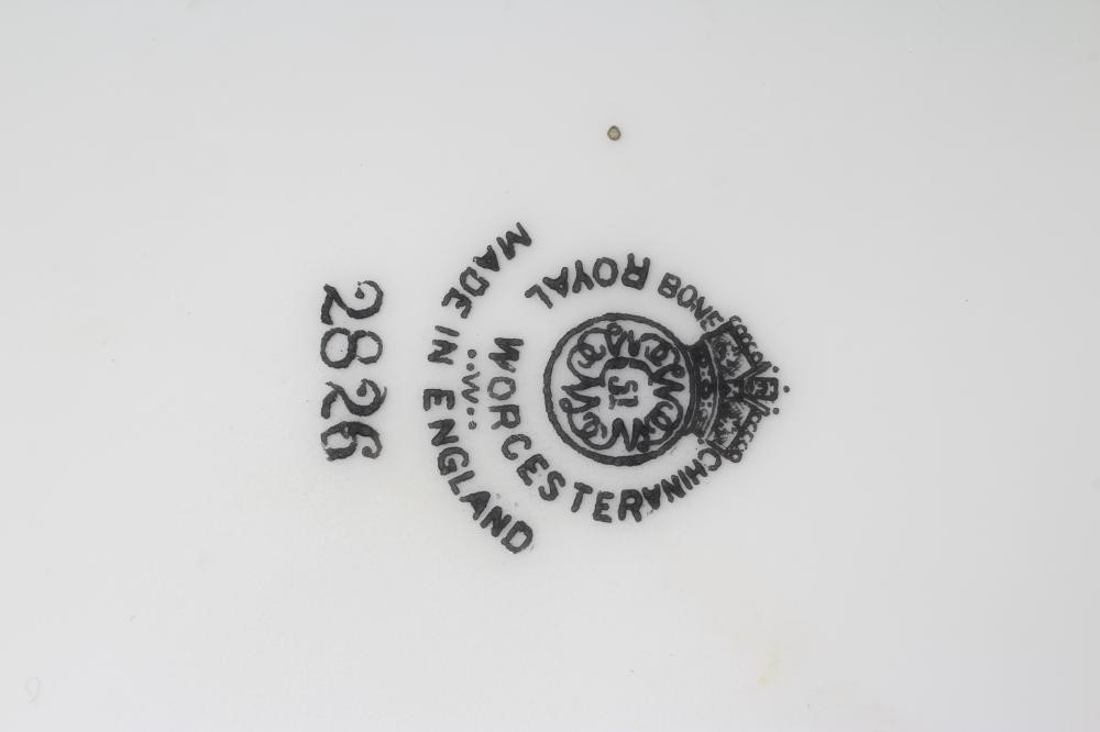 A ROYAL WORCESTER JAR AND COVER Image