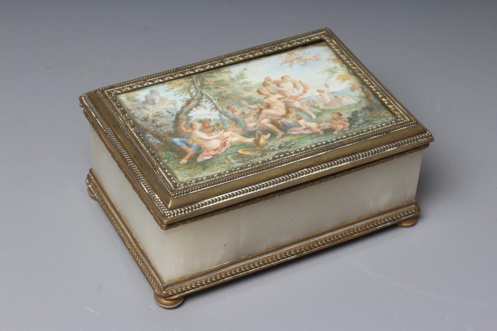 A DUNHILL ONYX CASKET Image