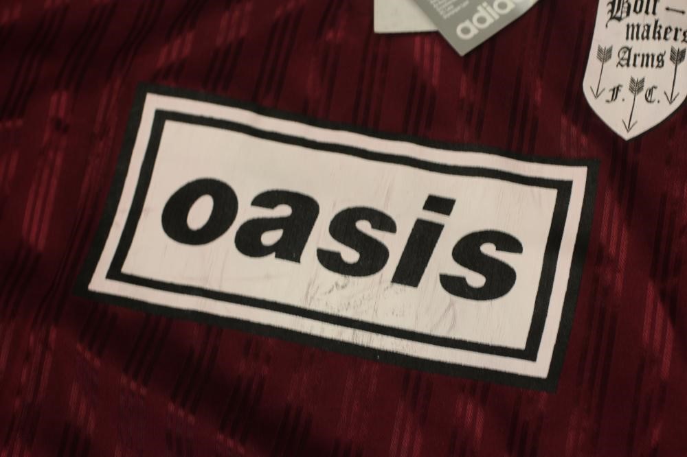NOEL GALLAGHER - A BESPOKE ADIDAS BOLT MAKERS ARMS PUB FOOTBALL TEAM SHIRT produced when Oasis Image
