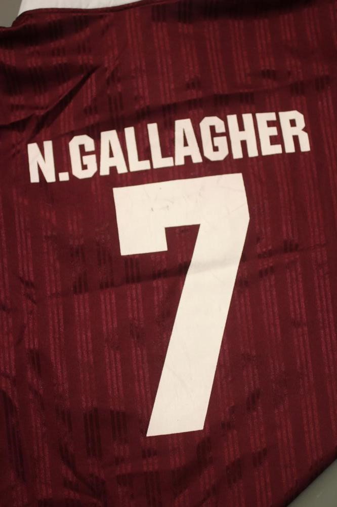 NOEL GALLAGHER - A BESPOKE ADIDAS BOLT MAKERS ARMS PUB FOOTBALL TEAM SHIRT produced when Oasis Image