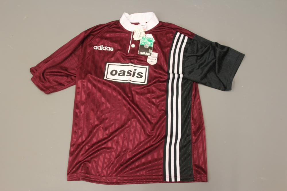LIAM GALLAGHER - A BESPOKE ADIDAS BOLT MAKERS ARMS PUB FOOTBALL TEAM SHIRT produced when Oasis Image