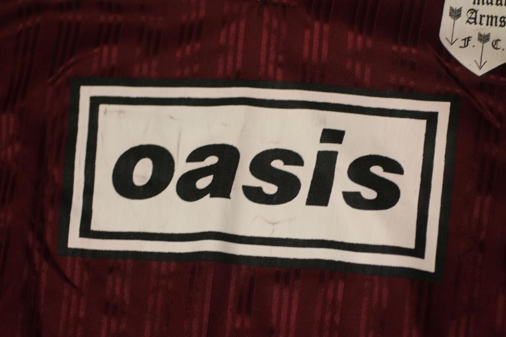PAUL 'GUIGSY' MCGUIGAN - A BESPOKE ADIDAS BOLT MAKERS ARMS PUB FOOTBALL TEAM SHIRT produced when Image