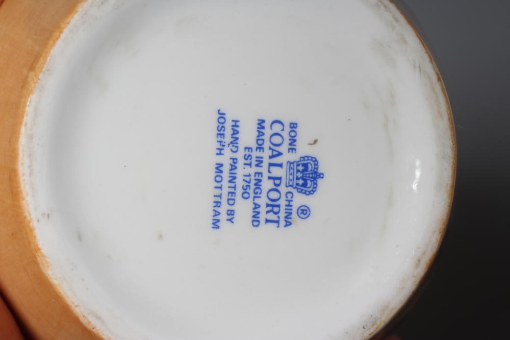 A ROYAL WORCESTER CHINA TEA PLATE Image