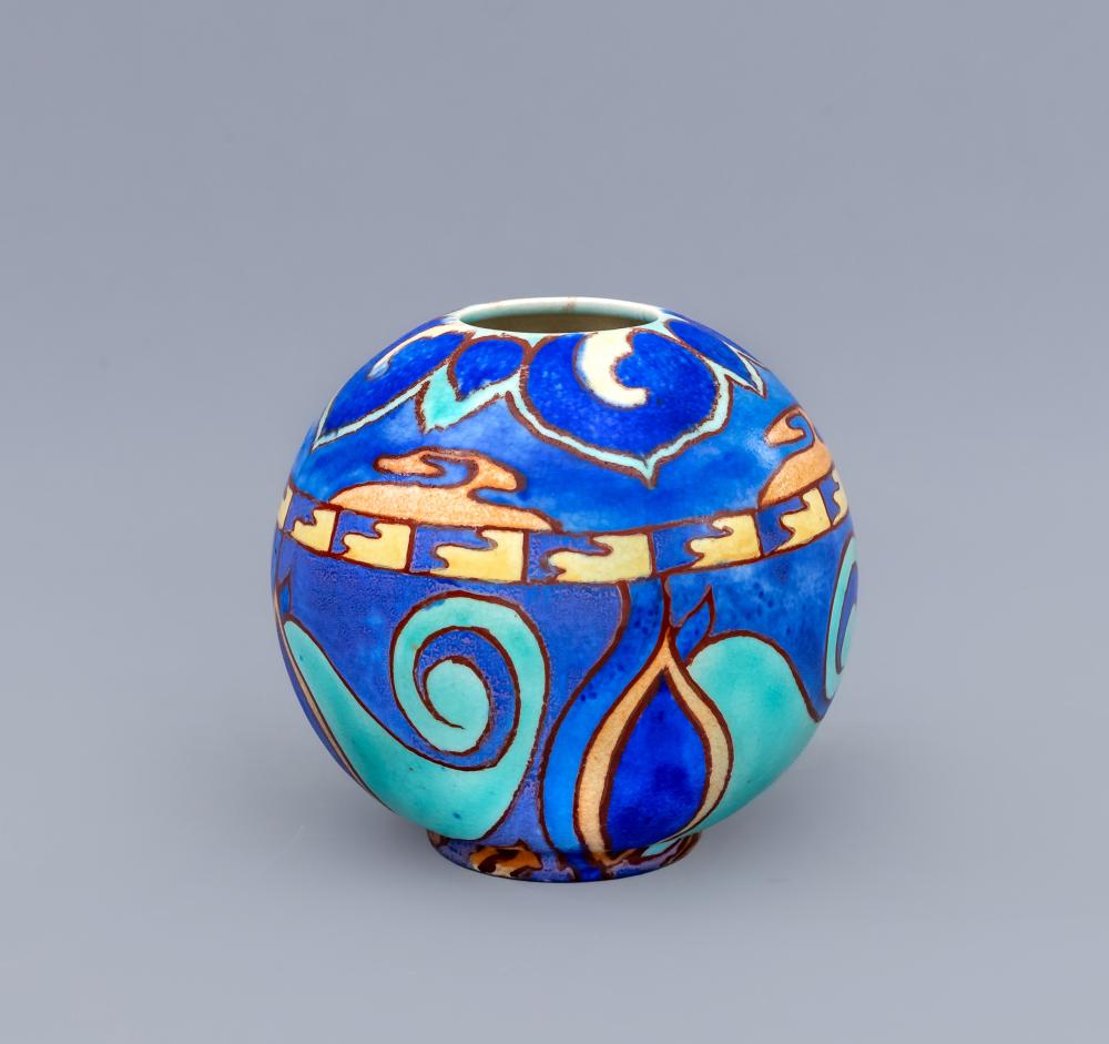 A CLARICE CLIFF NEWPORT POTTERY BIZARRE INSPIRATION SPHERICAL VASE painted in shades of blues and Image