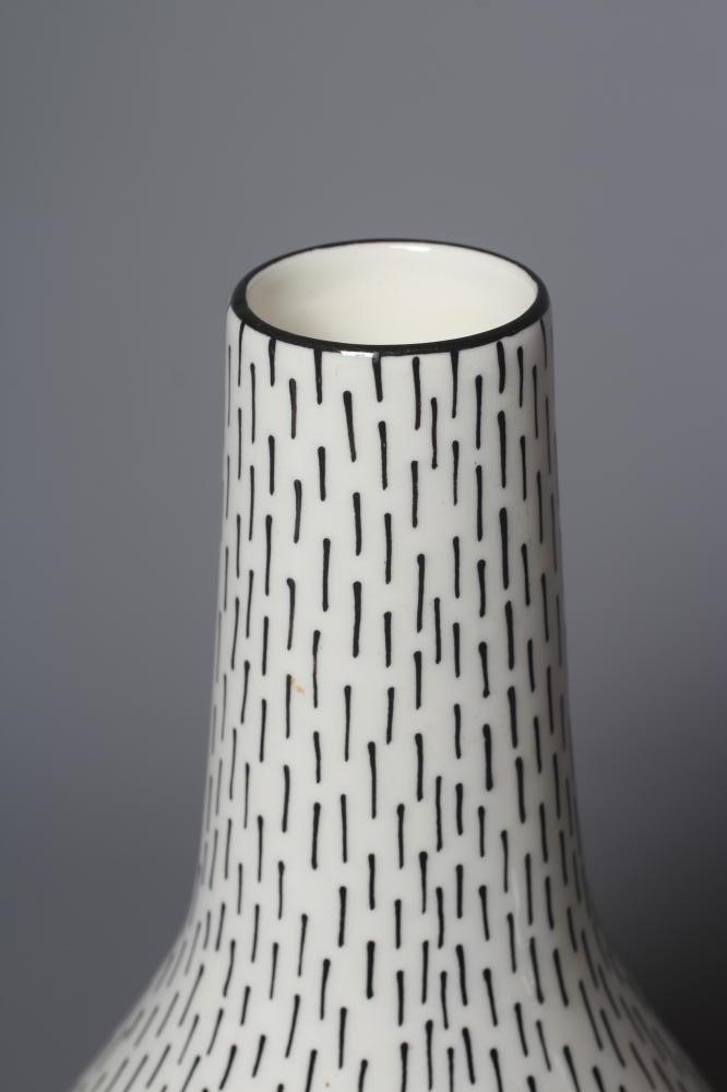 JESSIE TAIT FOR MIDWINTER - A pair of 'Modern' pottery bottle vases tubelined with small black Image