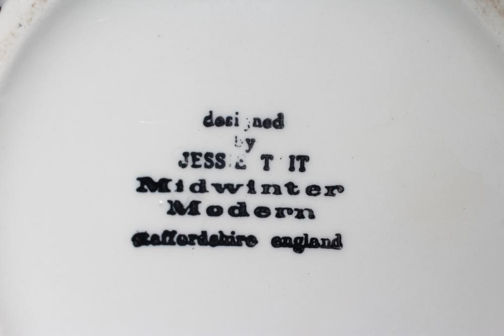 JESSIE TAIT FOR MIDWINTER - A pair of 'Modern' pottery bottle vases tubelined with small black Image