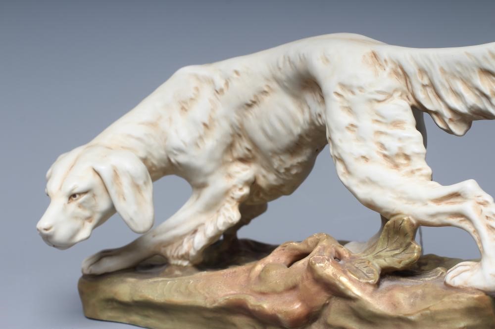 A ROYAL DUX PORCELAIN RETRIEVER Image