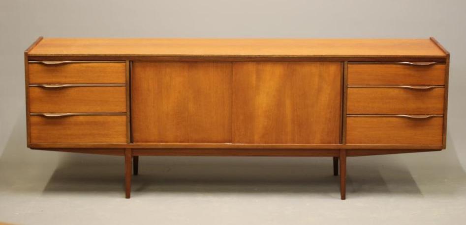 A RETRO TEAK LONG SIDEBOARD Image