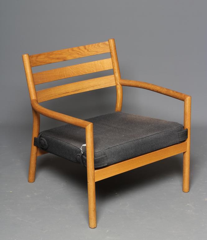 DAVID IRWIN FOR HABITAT - A "JED" OAK LADDERBACK ARMCHAIR Image