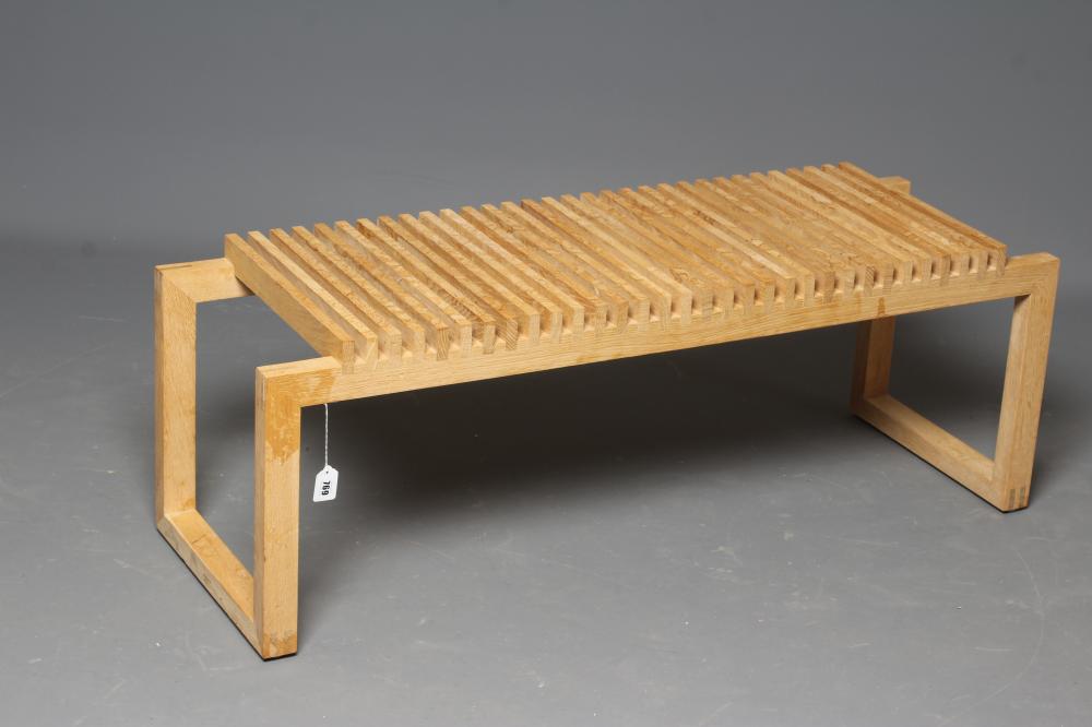 NIELS HVASS FOR FRITZ HANSEN SKAGERAK - AN OAK CUTTER BENCH, modern, the slatted oblong seat on Image