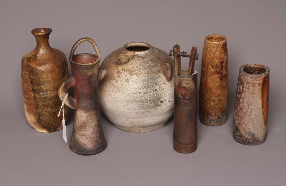 A BIZEN STONEWARE TALL EWER Image