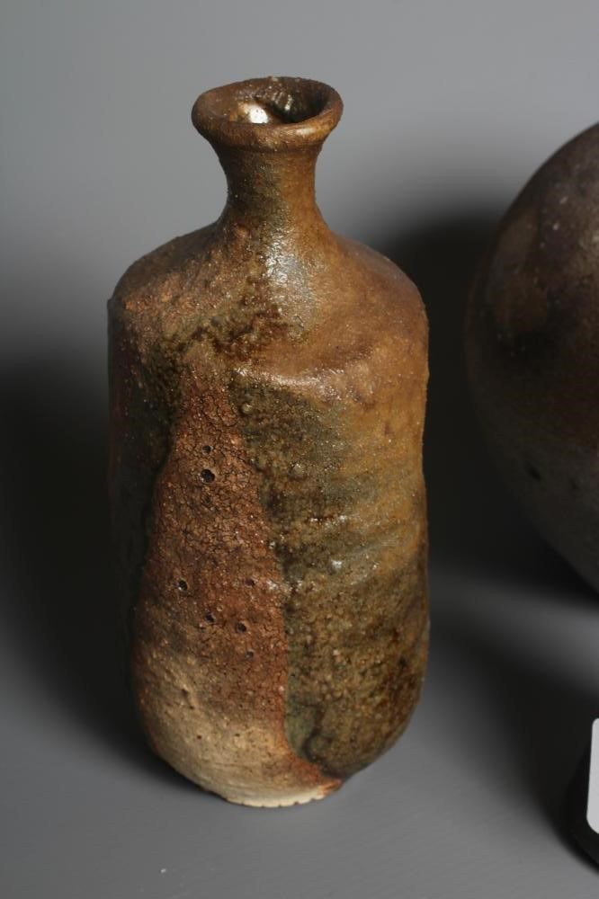 A BIZEN STONEWARE TALL EWER Image