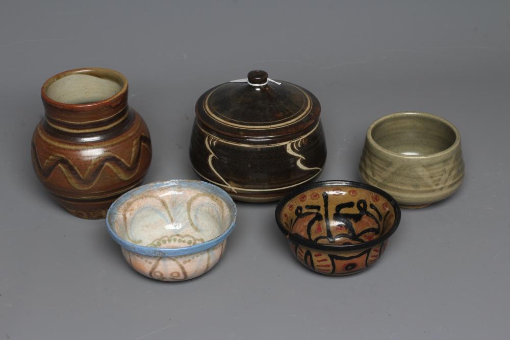 GEOFFREY WHITING (1919-1988) FOR AVONCROFT A brown glazed stoneware bowl and cover of squat rounded Image