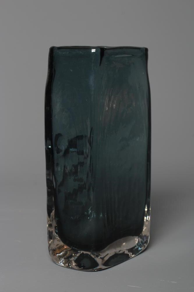 GEOFFREY BAXTER FOR WHITEFRIARS - AN INDIGO MOBILE PHONE VASE, shape 9670, 6 1/2" high (Illustrated) Image