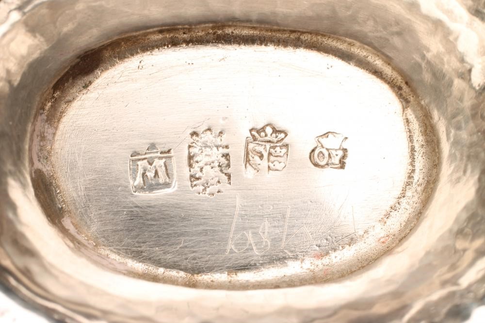 A DUTCH SILVER BOWL Image