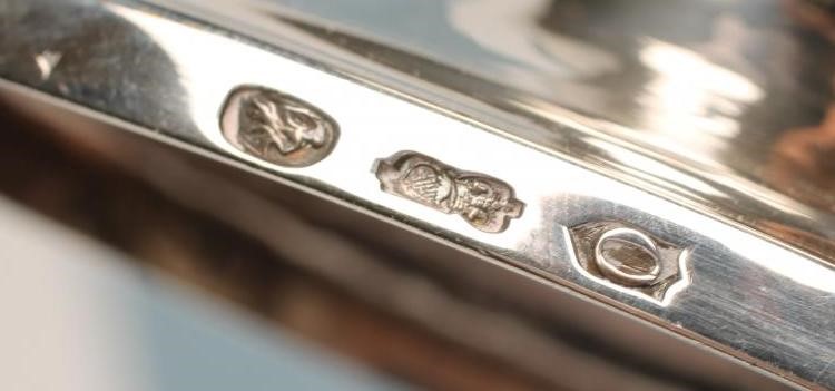 A GEORGE III IRISH SILVER SUGAR BASKET Image