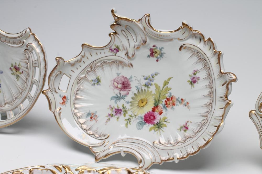 A COMPOSITE DRESDEN PORCELAIN PART SERVICE Image