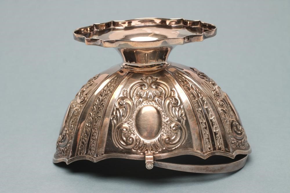 A LATE VICTORIAN SILVER SUGAR BASKET Image