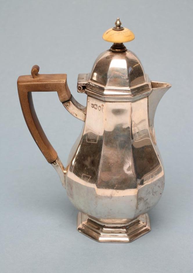 A LATE VICTORIAN SILVER CAFE-AU-LAIT POT Image