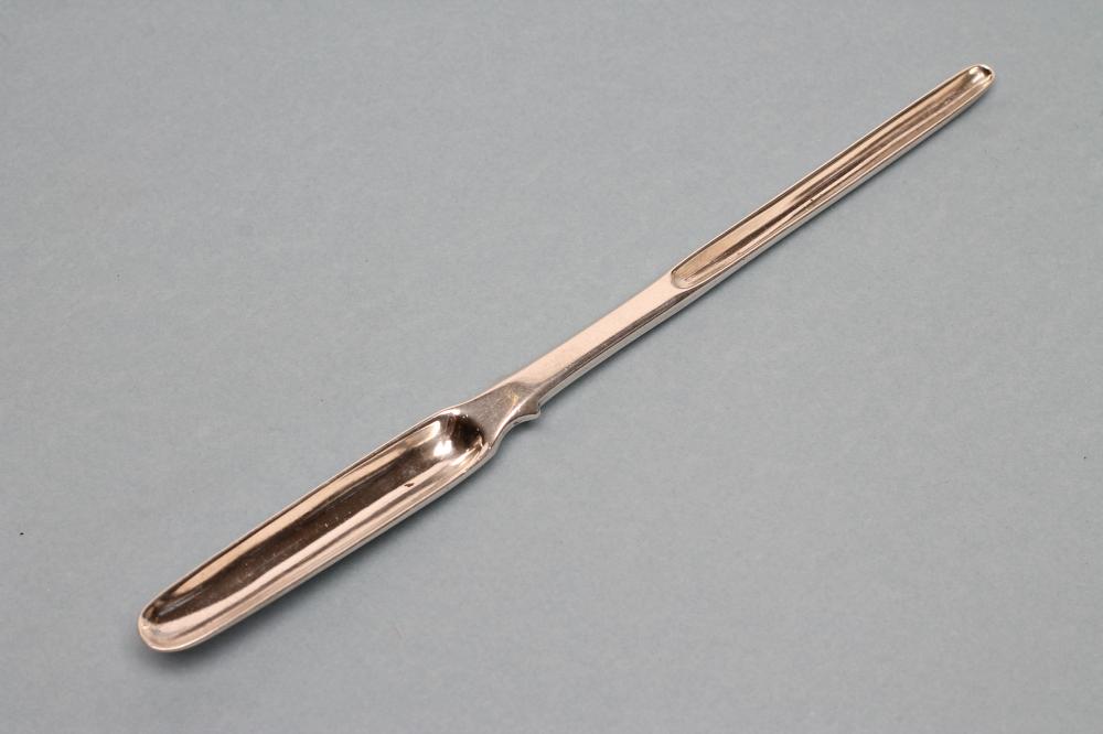 A GEORGE III COLONIAL SILVER MARROW SCOOP Image